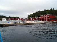 Så er vi tilbake til Grefnesvågen med de mange rorbuene, som leies ut til turister