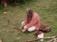 Denne "Vikingen" arbeidet med å produsere vandringsstaver
